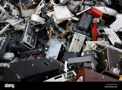 Scrap electronics .